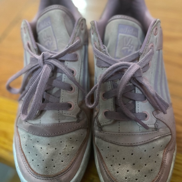 Adidas - Picture 4 of 4